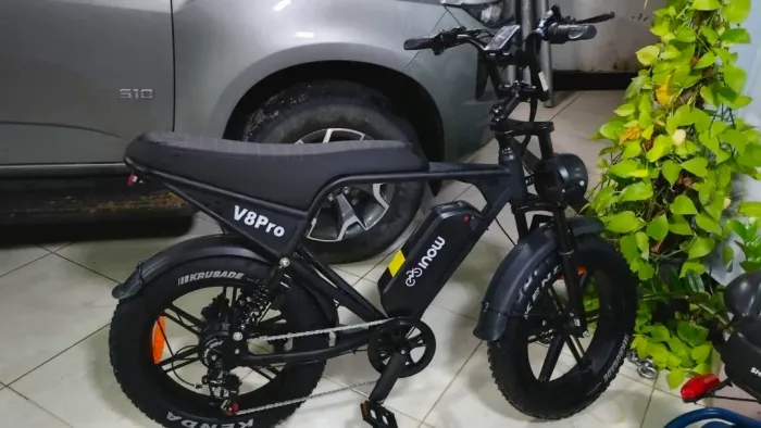 Bicileta Eletrica V8 Pro Inow nova nota fiscal 15km rodado guardada na capa