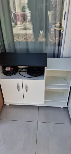 Armario para cozinha (microondas ou galão de agua)