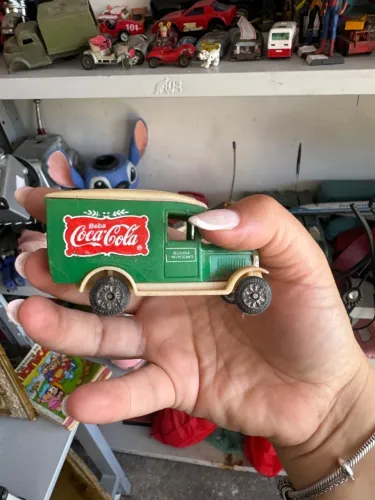 Carrinho colecionavel Coca Cola veja fotos 