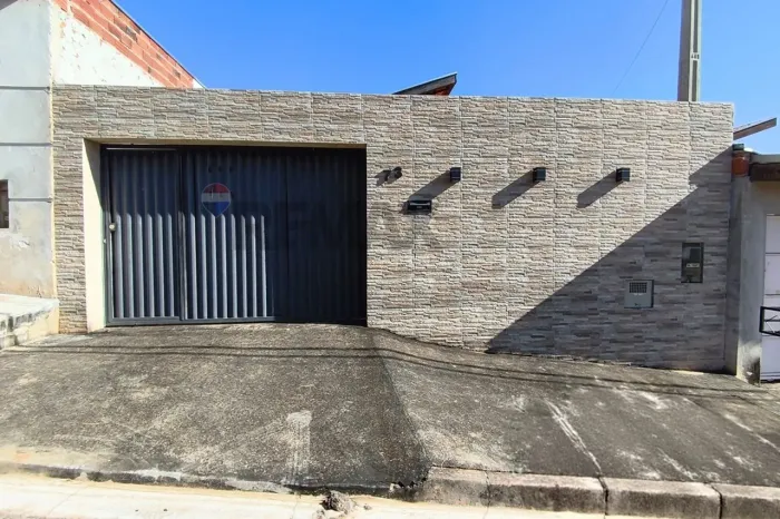 Casa 2 Quartos à Venda no Jardim Araucária, Itapira | R$ 255.000 mil | Aceita Financiament