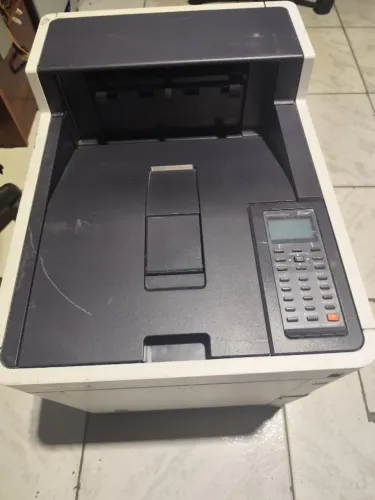 IMPRESSORA Kyocera Ecosys P6035 cdn - NO ESTADO
