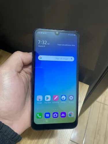 Celular LG K40s 