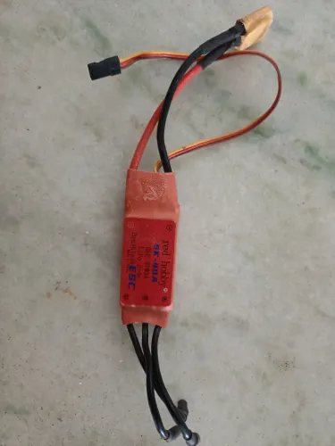 ESC RED HOBBY 40A Lipo 2-4S SUPER CONSERVADO!!!