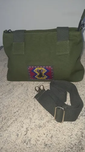 Bolsa em lona verde militar