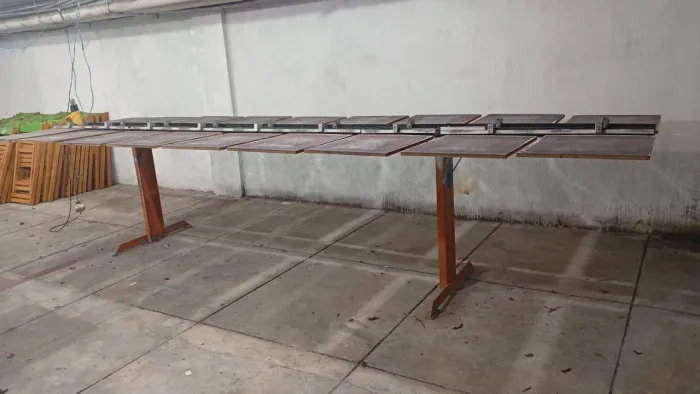 Vendo Mesa de serigrafia com 18 berços