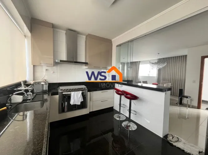 Vista panorâmica e definitiva de 360° da cidade - Apartamento mobiliado!