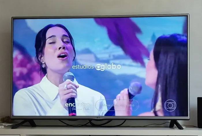 TV Smartv LG 49' com óculos 3d