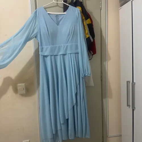 Vestido longo brilhante azul turquesa 