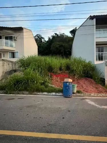 Terreno à venda, 200 m² por R$ 200.000,00 - Jardim Vitória - Macaé/RJ