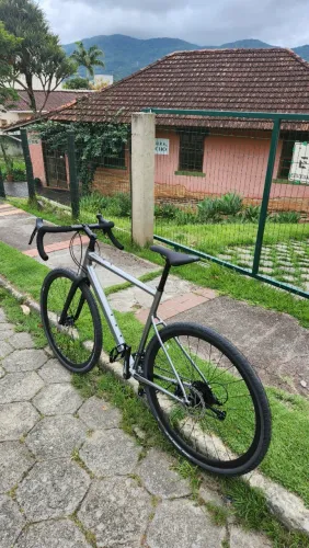 Bicicleta Cannondale Topstone 3 tamanho G