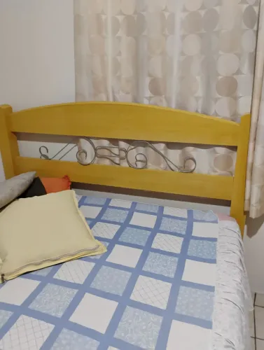 Vende-se cama casal