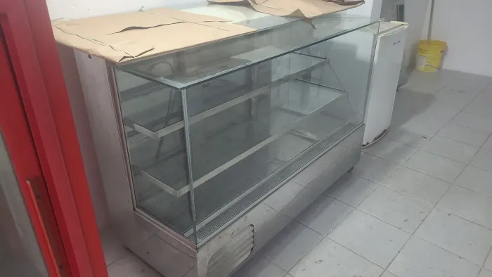Vitrine de inox refrigerada