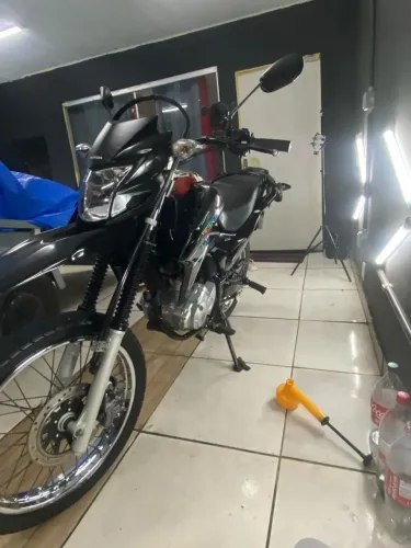 Bros 160 quitada e selada sem multa
