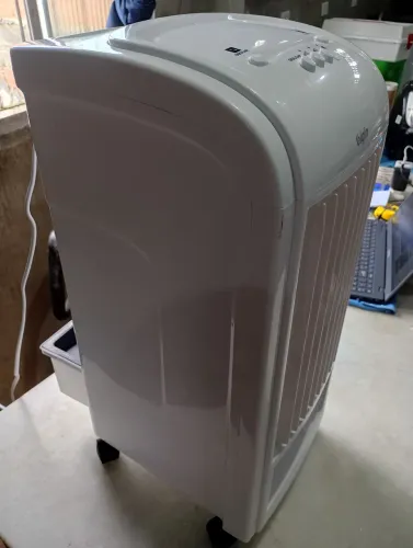 Climatizador Elgin Smart Frio 3,5l. 220v<br>R$ 250,00