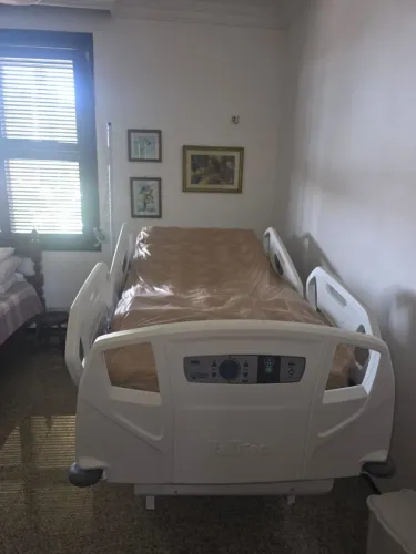 Cama elétrica hospitalar