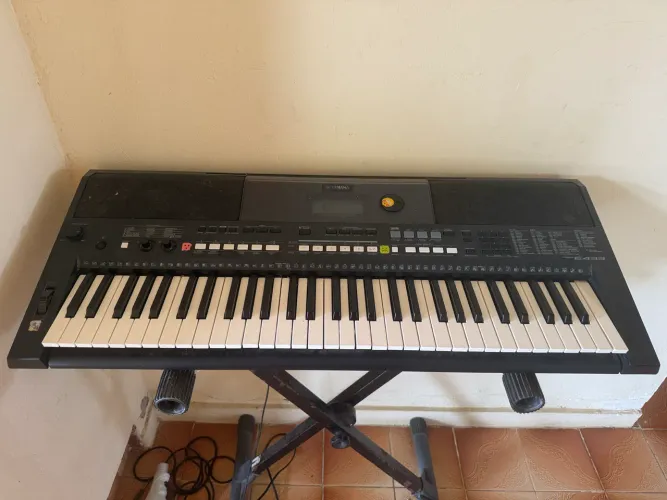 Teclado yamanha E433