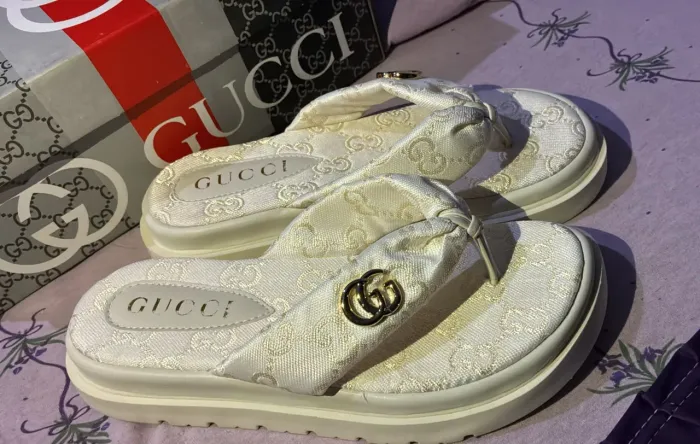 Sandália Plataforma Gucci
