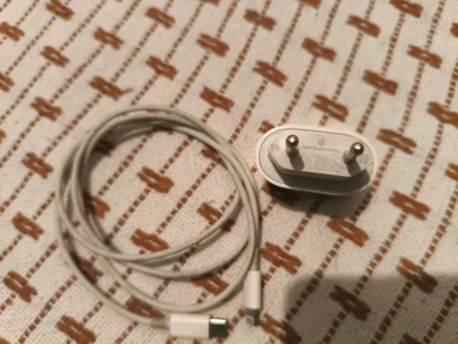 Vendo carregador de iphone