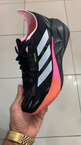 Tênis Esportivo de Alta Performance - Amortecimento Avançado (Preto/Neon)