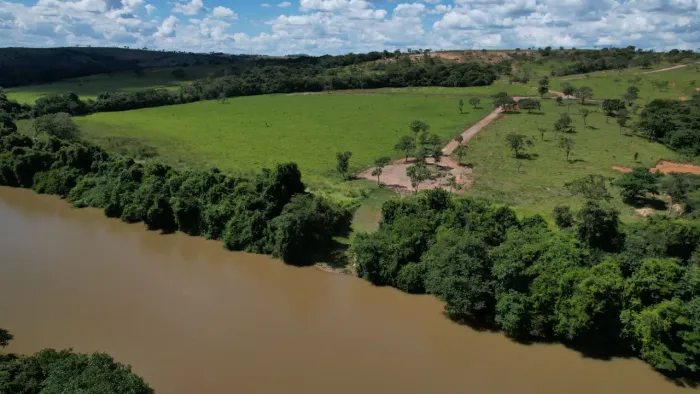 FAZENDINHAS PERTO DO RIO PARÁ, 2x=de R$16.500,00 mais parcelas