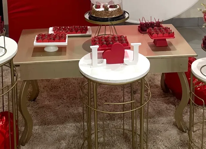 Mesa para decoração 1.20