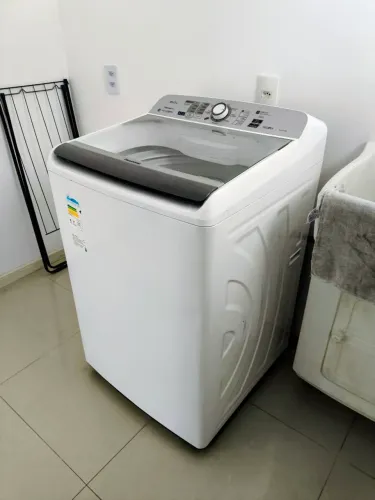 MÁQUINA LAVA ROUPAS PANASONIC 16 kgs - Sem Agitador (Sistema Ciclone) - Muito Conservada".