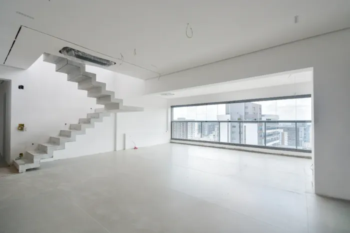 Duplex para venda em Vila Mariana com 2 quartos, sendo 2 suítes, 352m²