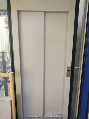 Montagem e manutenção de elevadores 