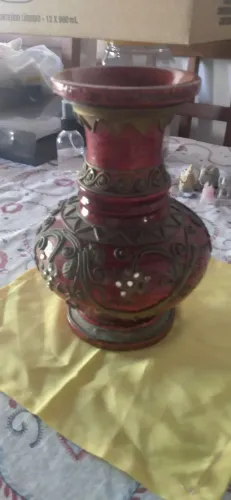 Vaso indiano de cerâmica trabalhado