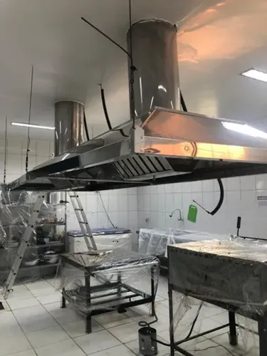 Fabricação de Coifas e Dutos