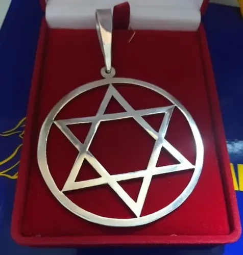 Pingente Estrela de Davi Prata 950 Peso 40 Gramas 40 mm