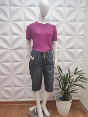 Bermuda Jeans Feminina R$ 49.90
