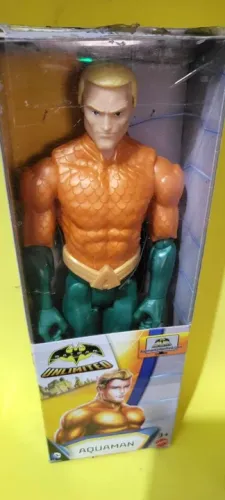 Boneco Aquaman Unlimited Mattel 30cm Articulado.