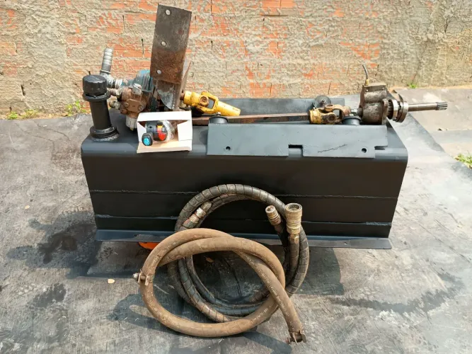 Equipamento hidráulico para Iveco e outro para Volvo câmbio VT