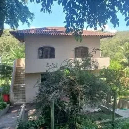 3 casas duplex/caseiro próximo a praia em amarelo Guarapari-Vendo/troca, parcelo, aceito 
