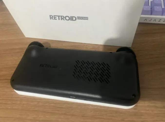 Retroid Pocket 4 Pro impecável