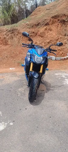 GSX-S 750