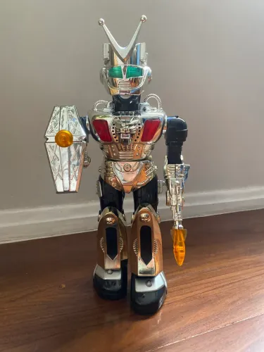 Robô brinquedo vintage anda e falar gira Robot Warriors da Zoop Toys