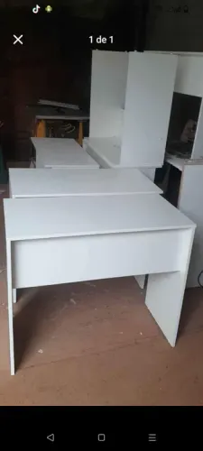 Mesa escrivaninha em mdf