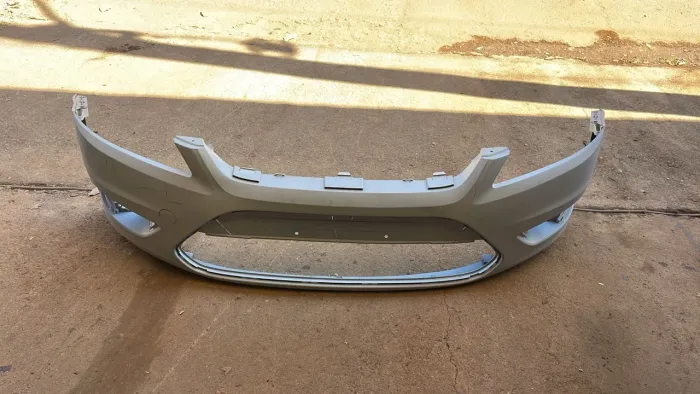 Para-choque Dianteiro ford focus 8m5117757aw