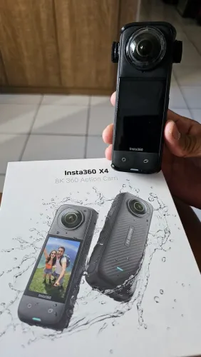 Câmera Insta360 x4 