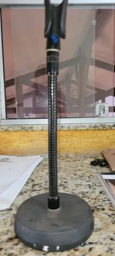 Suporte de mesa para microfone