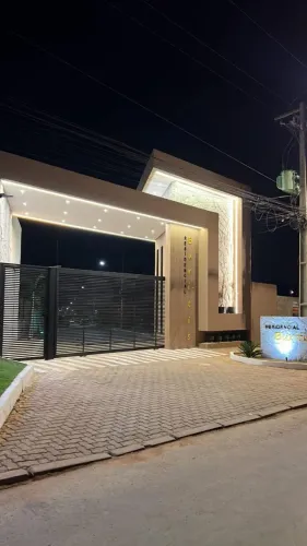 LOTE 400 METROS EM CONDOMÍNIO TOP.