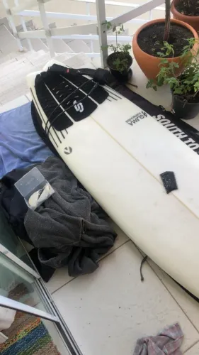 Prancha de Surf Guima Surfboards 5'9 30L Perfeito Estado