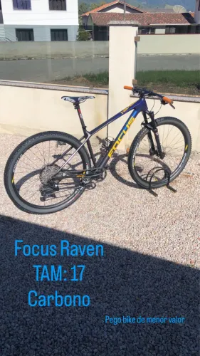 Focus Raven carbono 