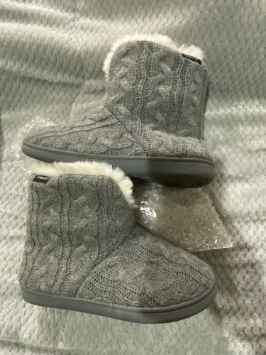 Bota pantufa pelúcia importada TAM 35