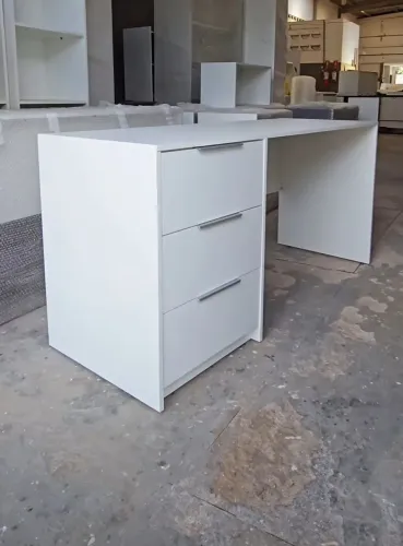 Mesa de Escritório Branca 3 Gavetas