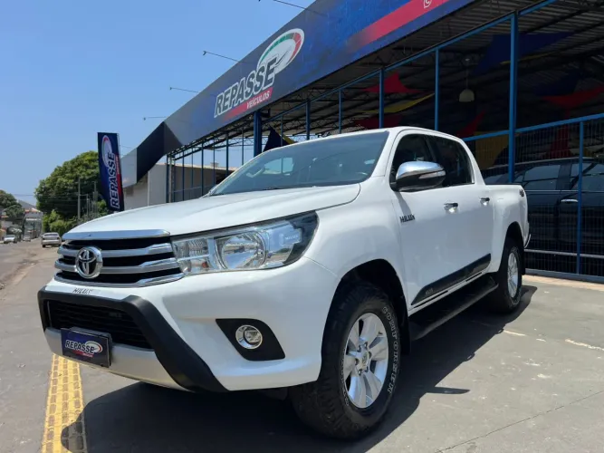 Hilux 2017 SRV Automática 4X4 REPASSE VEÍCULOS