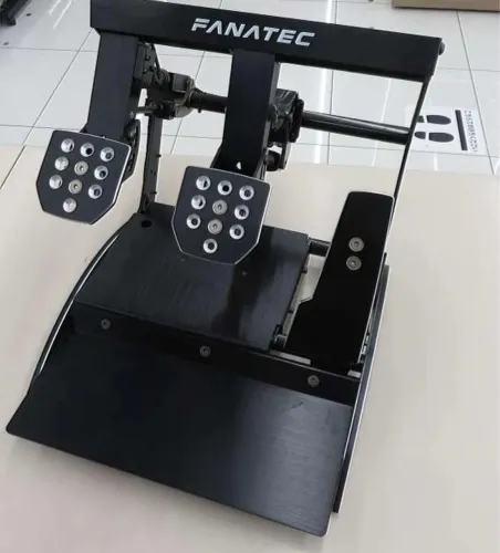 Pedais Fanatec Clubsport Pedals V3 INVERTED Simulador Simracing