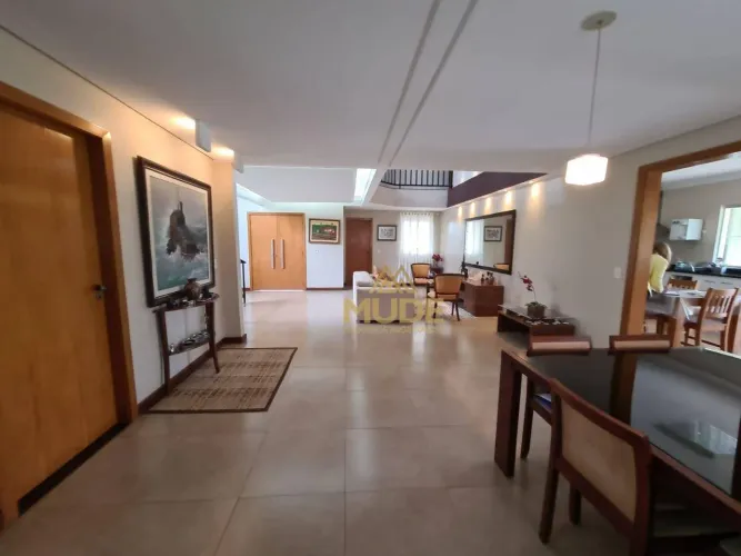 OPORTUNIDADE / LAGO NORTE / QL 3 LOTE ESPECIAL / 5 SUITES /ESTUDA PERMUTA